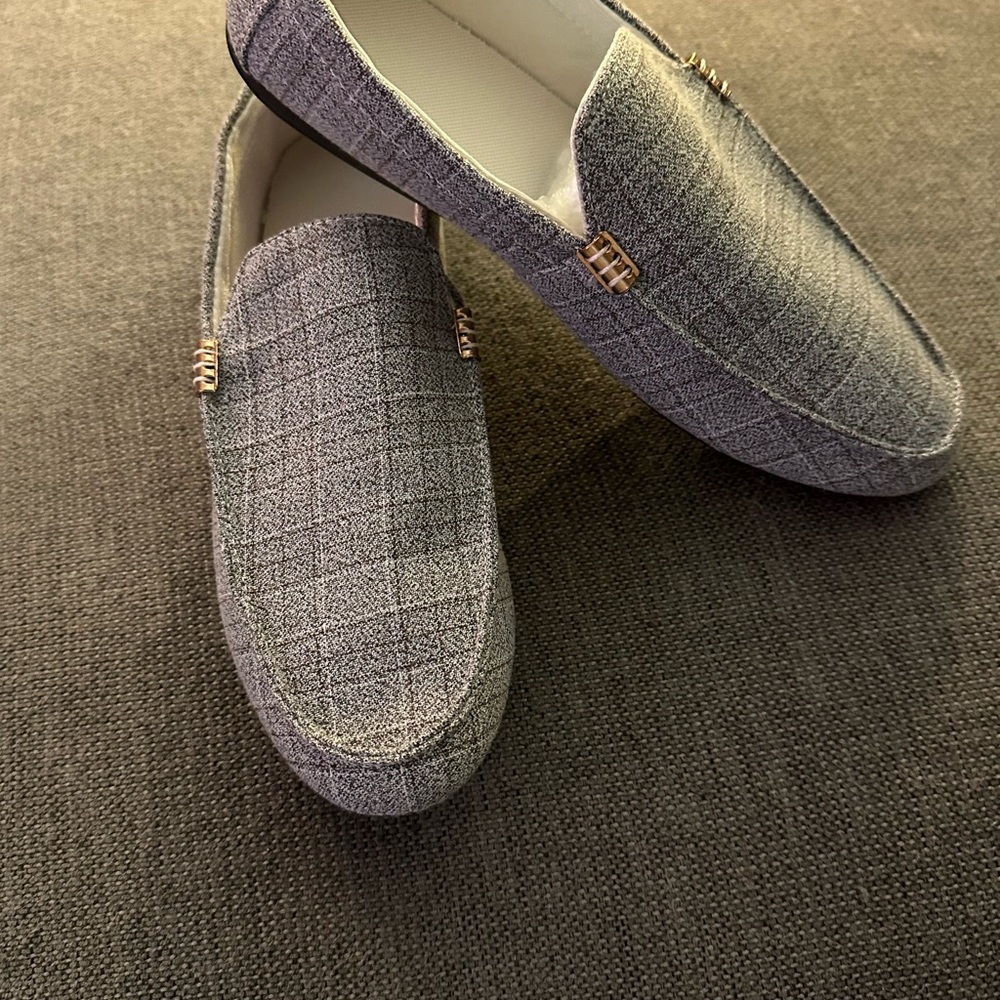 Elegant Gray Checkered Men's Loafers